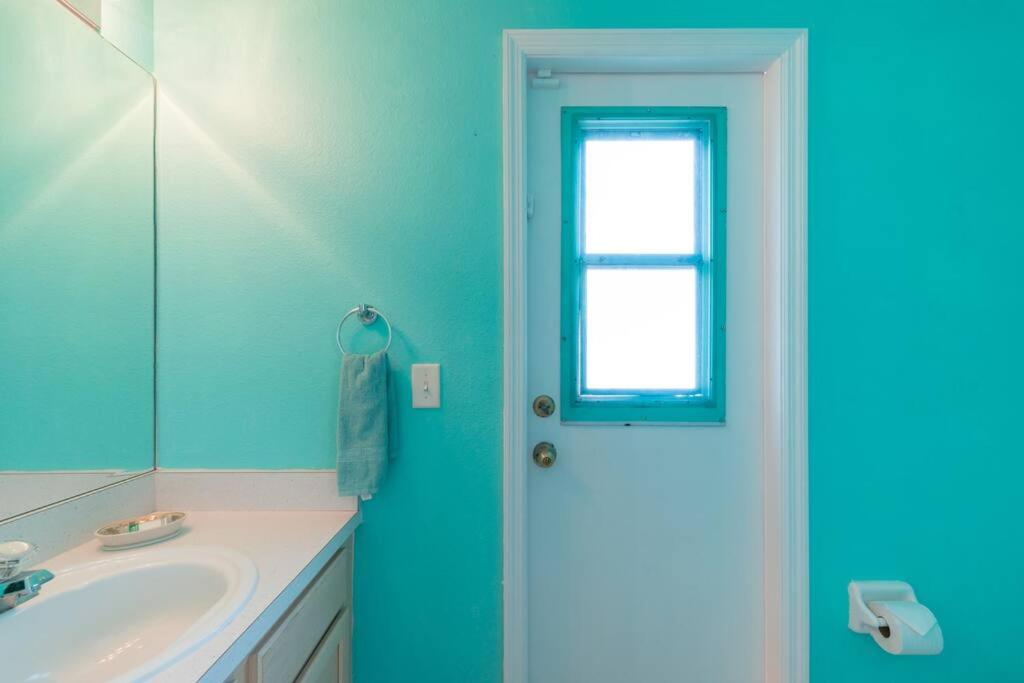 4br/3ba Disney Area Luxury Resort with pool/spa