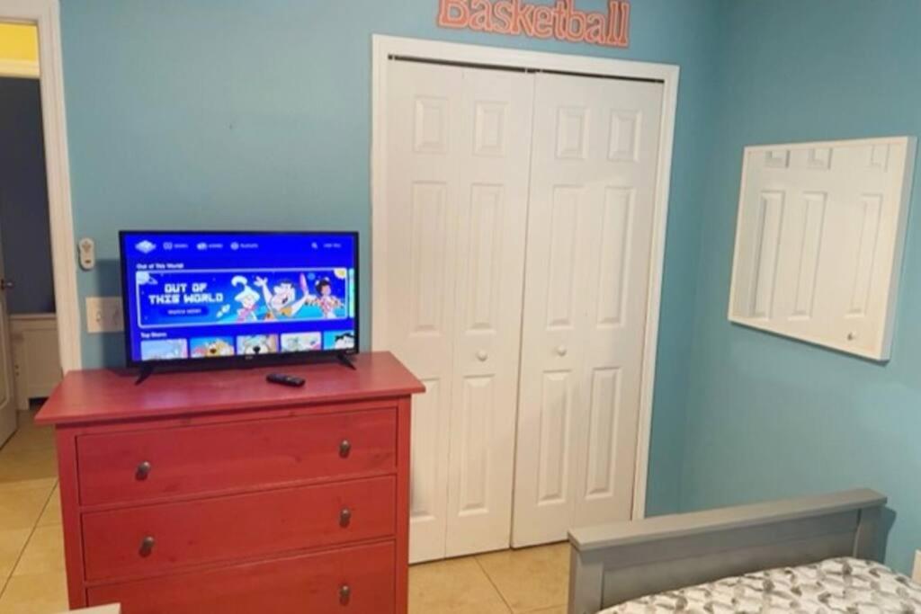 4br/3ba Disney Area Luxury Resort with pool/spa