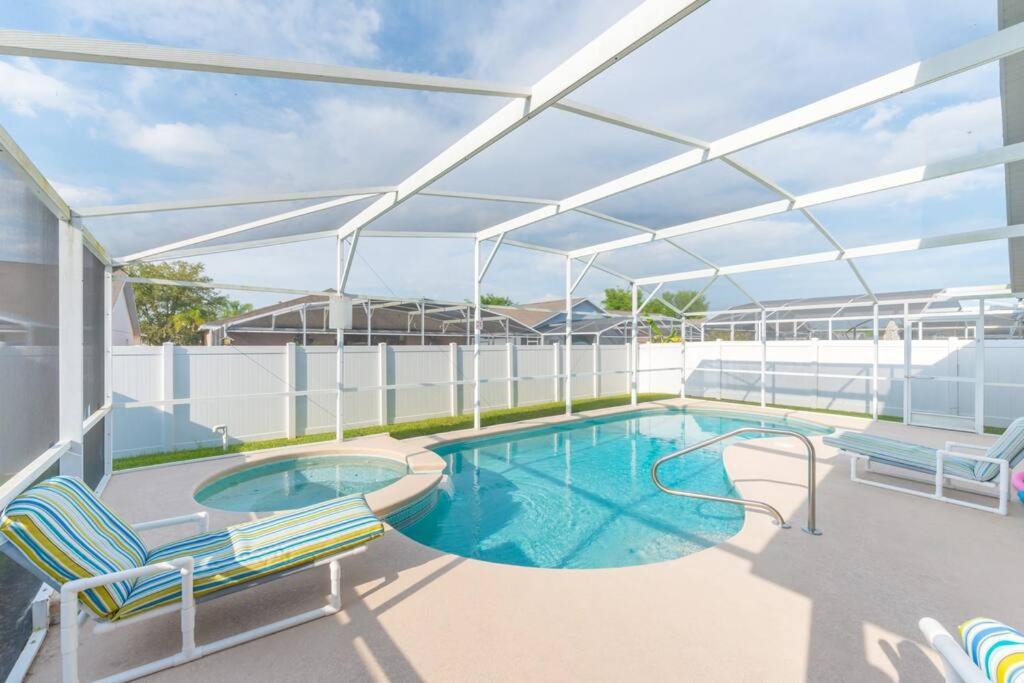 4br/3ba Disney Area Luxury Resort with pool/spa