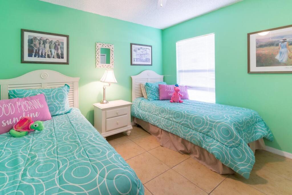 4br/3ba Disney Area Luxury Resort with pool/spa