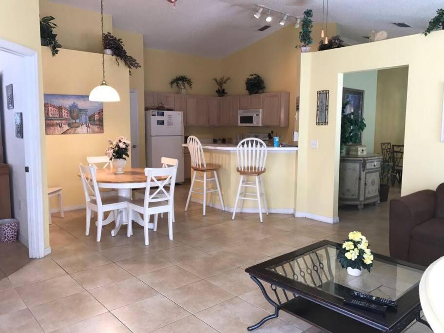 4br/3ba Disney Area Luxury Resort with pool/spa