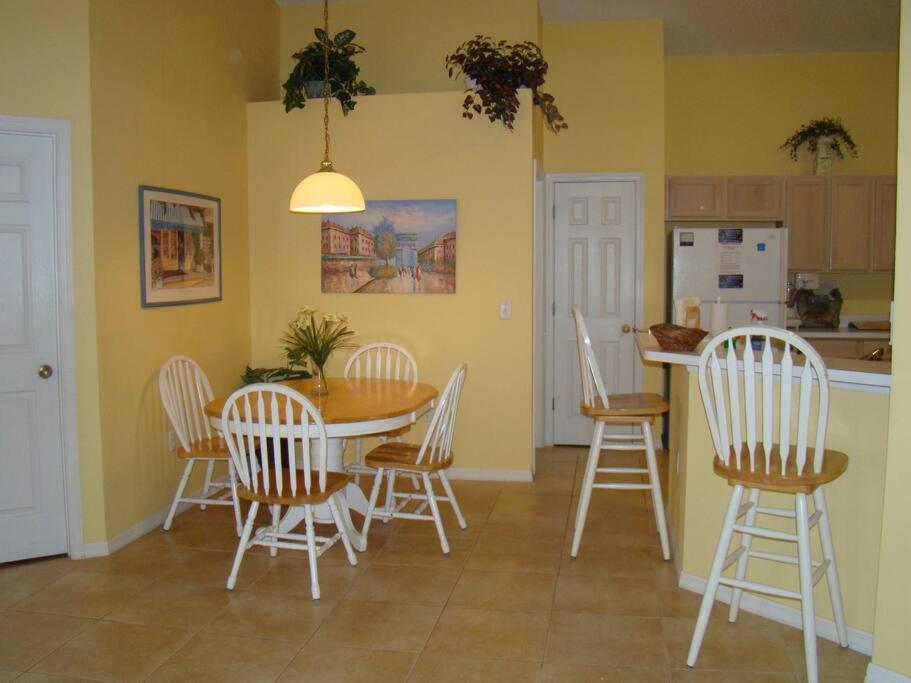 4br/3ba Disney Area Luxury Resort with pool/spa