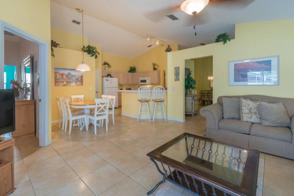 4br/3ba Disney Area Luxury Resort with pool/spa