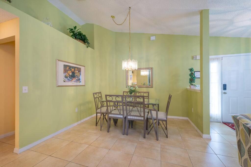 4br/3ba Disney Area Luxury Resort with pool/spa