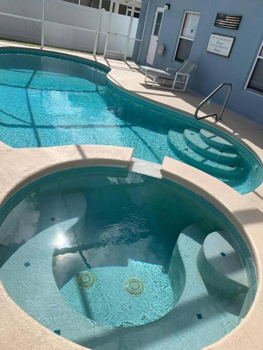 4br/3ba Disney Area Luxury Resort with pool/spa
