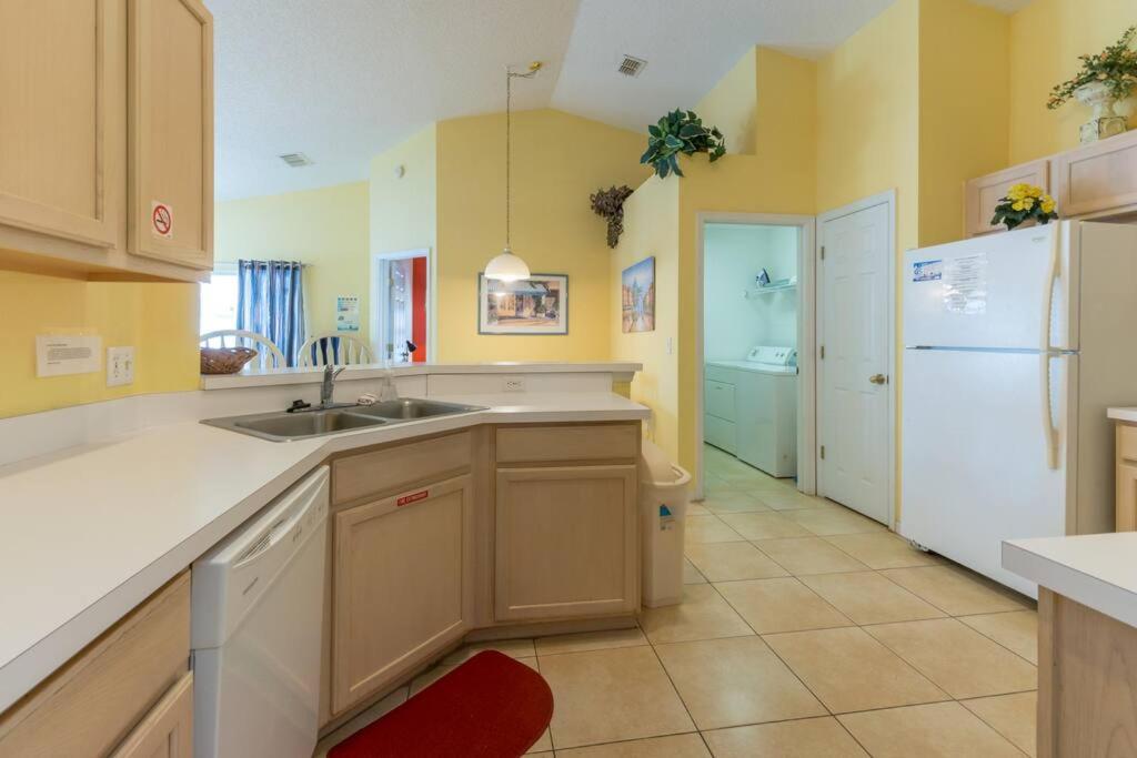 4br/3ba Disney Area Luxury Resort with pool/spa