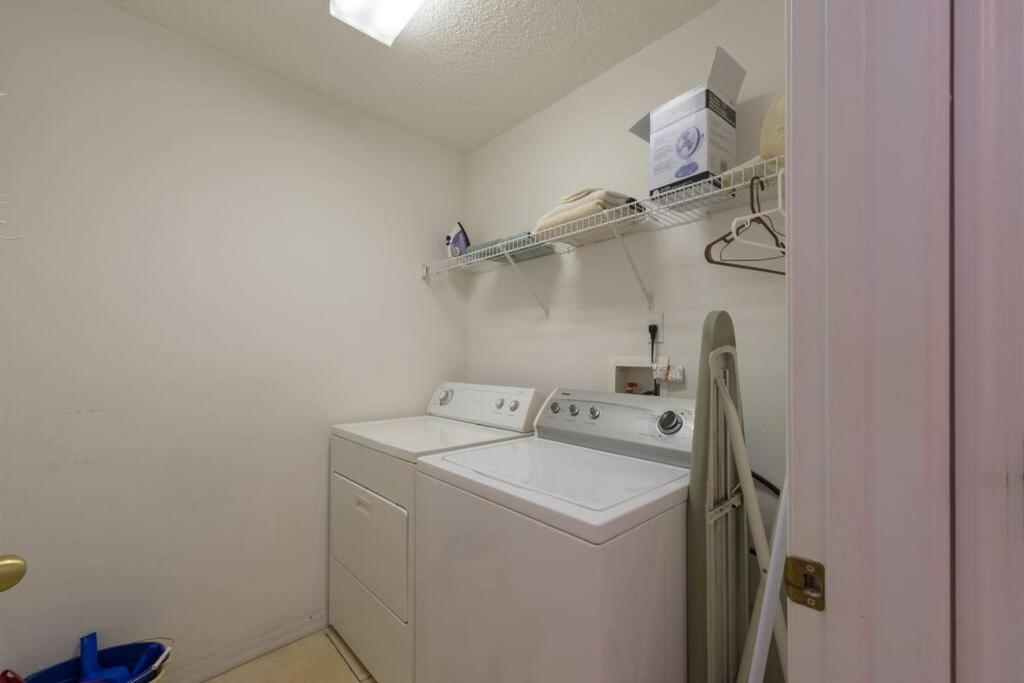 4br/3ba Disney Area Luxury Resort with pool/spa
