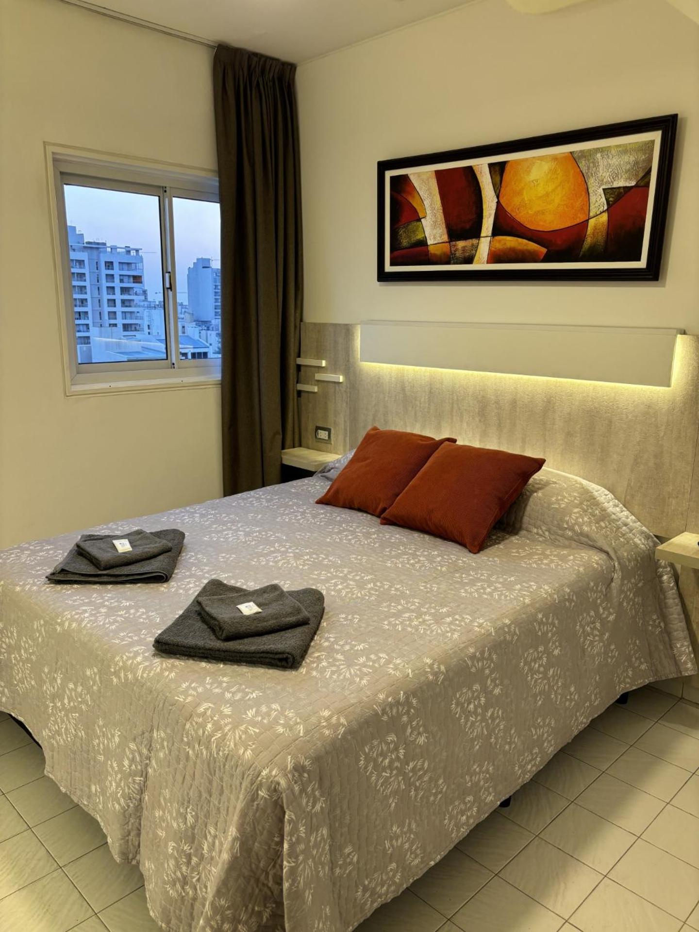 Departamento Bacara, excelente ubicación
