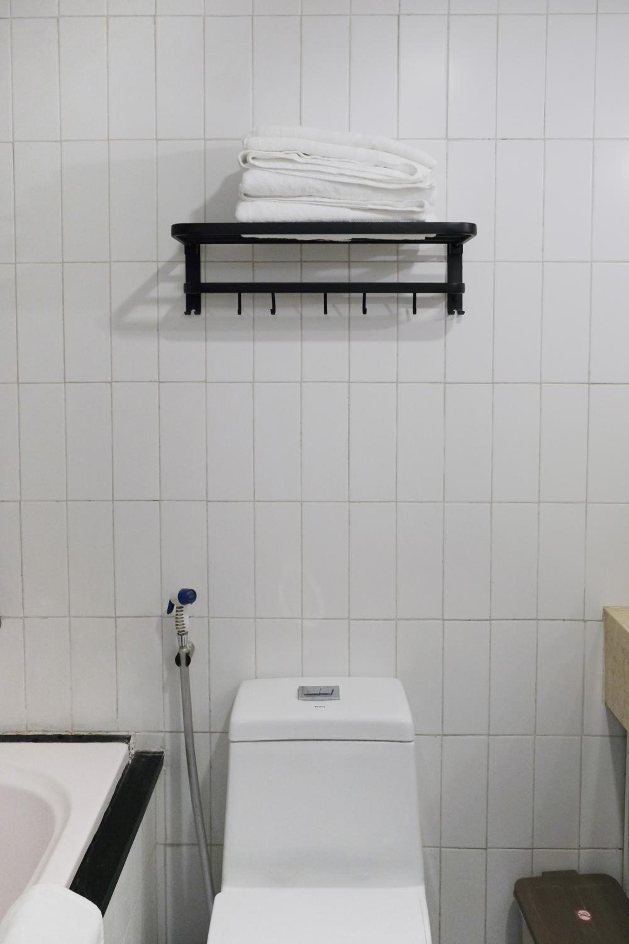 Luxe Paradise Hotel 22 Nam Ngu street
