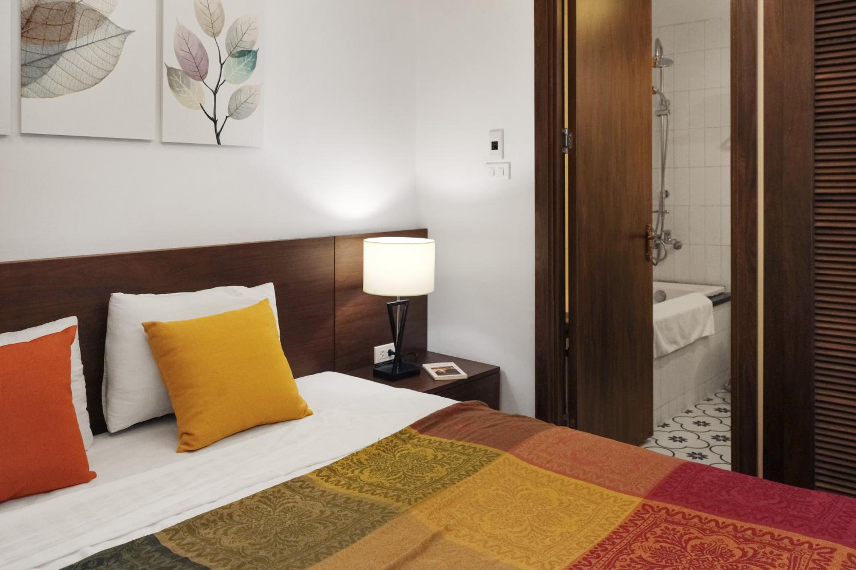 Luxe Paradise Hotel 22 Nam Ngu street
