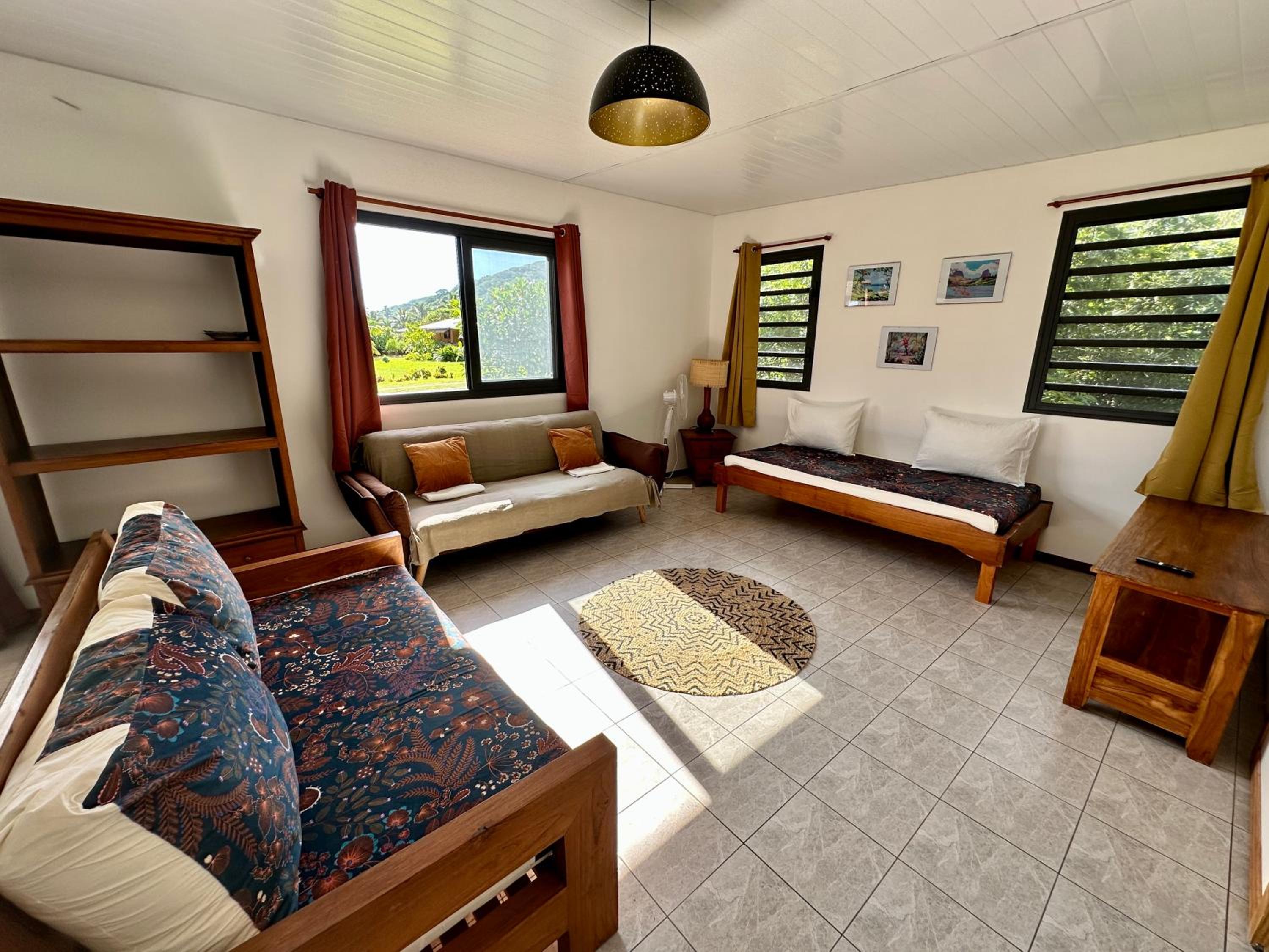Maison TuiMatai, plage blanc privé vue sur Tahiti