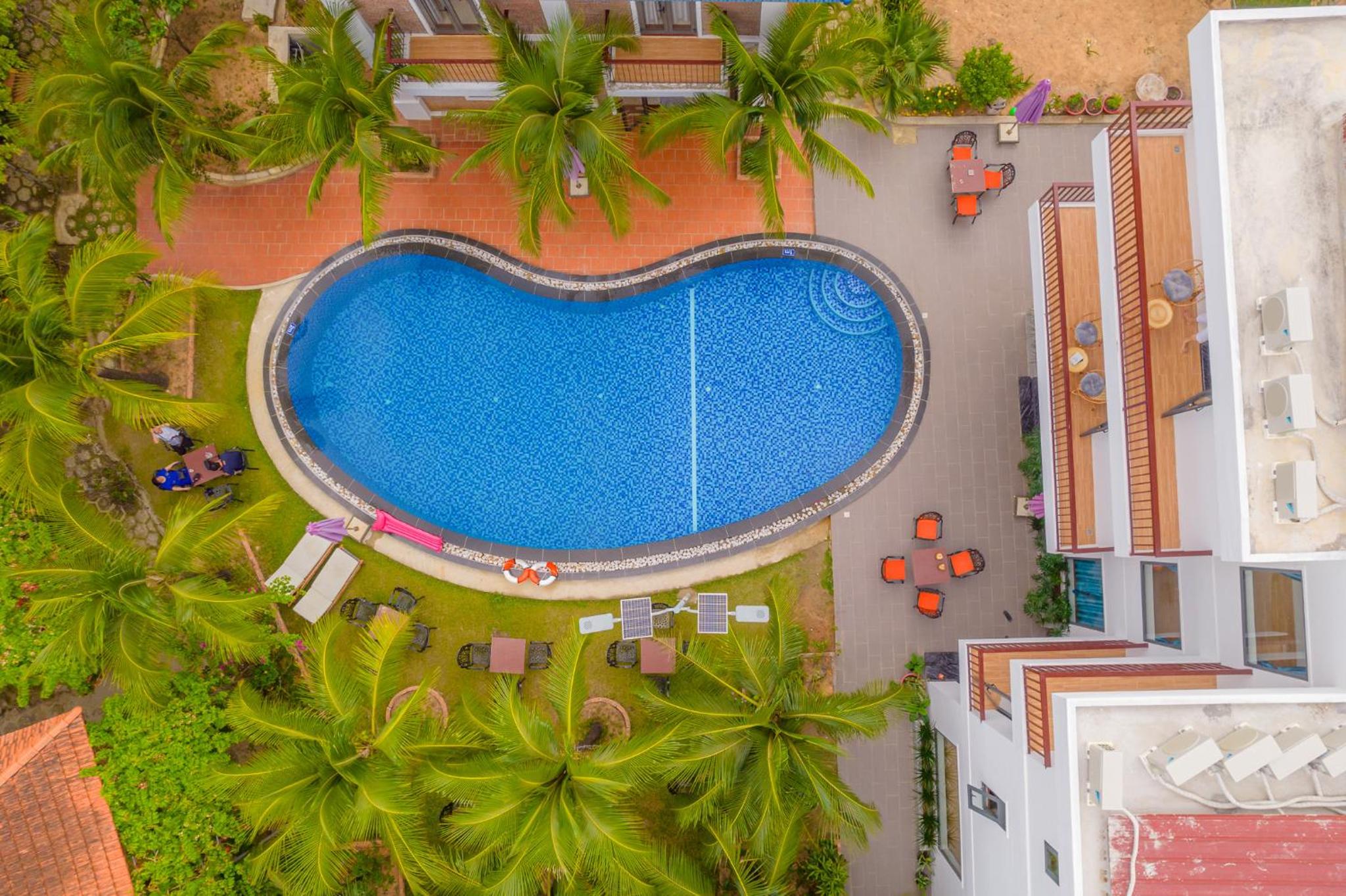 Hung Vuong Resort