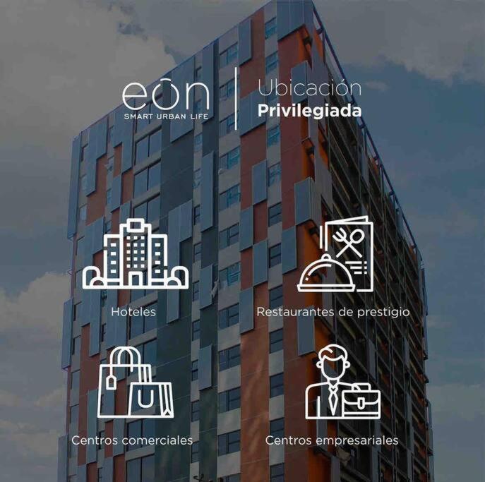 Eon Apart-estudio zona 10 con AC view 2