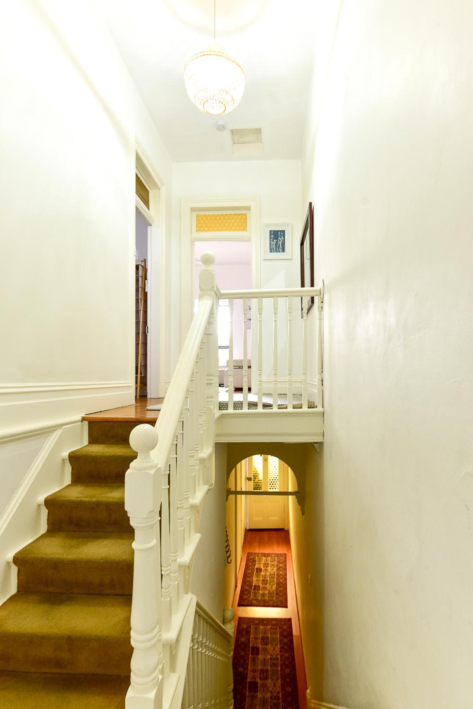 Sunny Apartment in Surry Hills