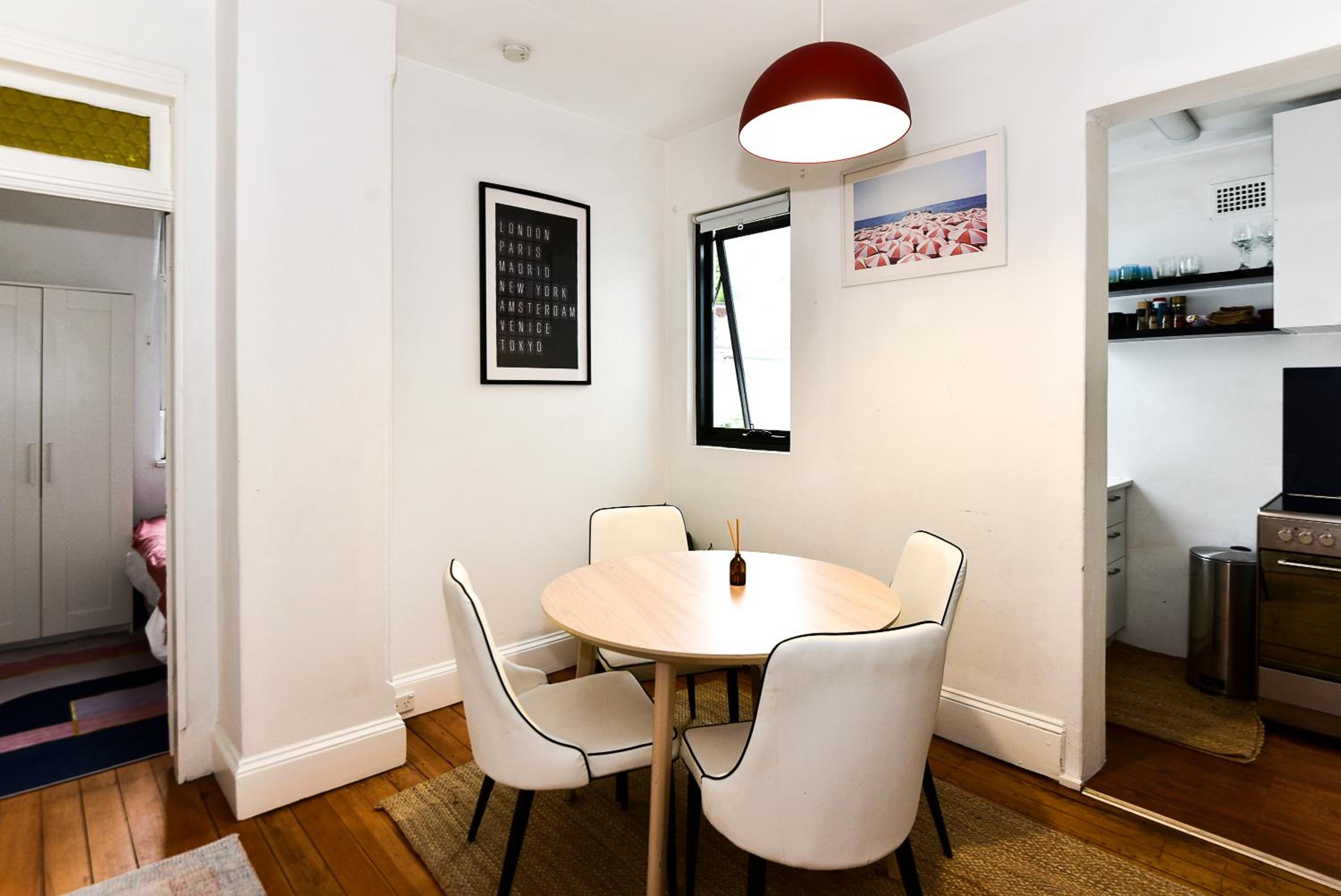 Sunny Apartment in Surry Hills
