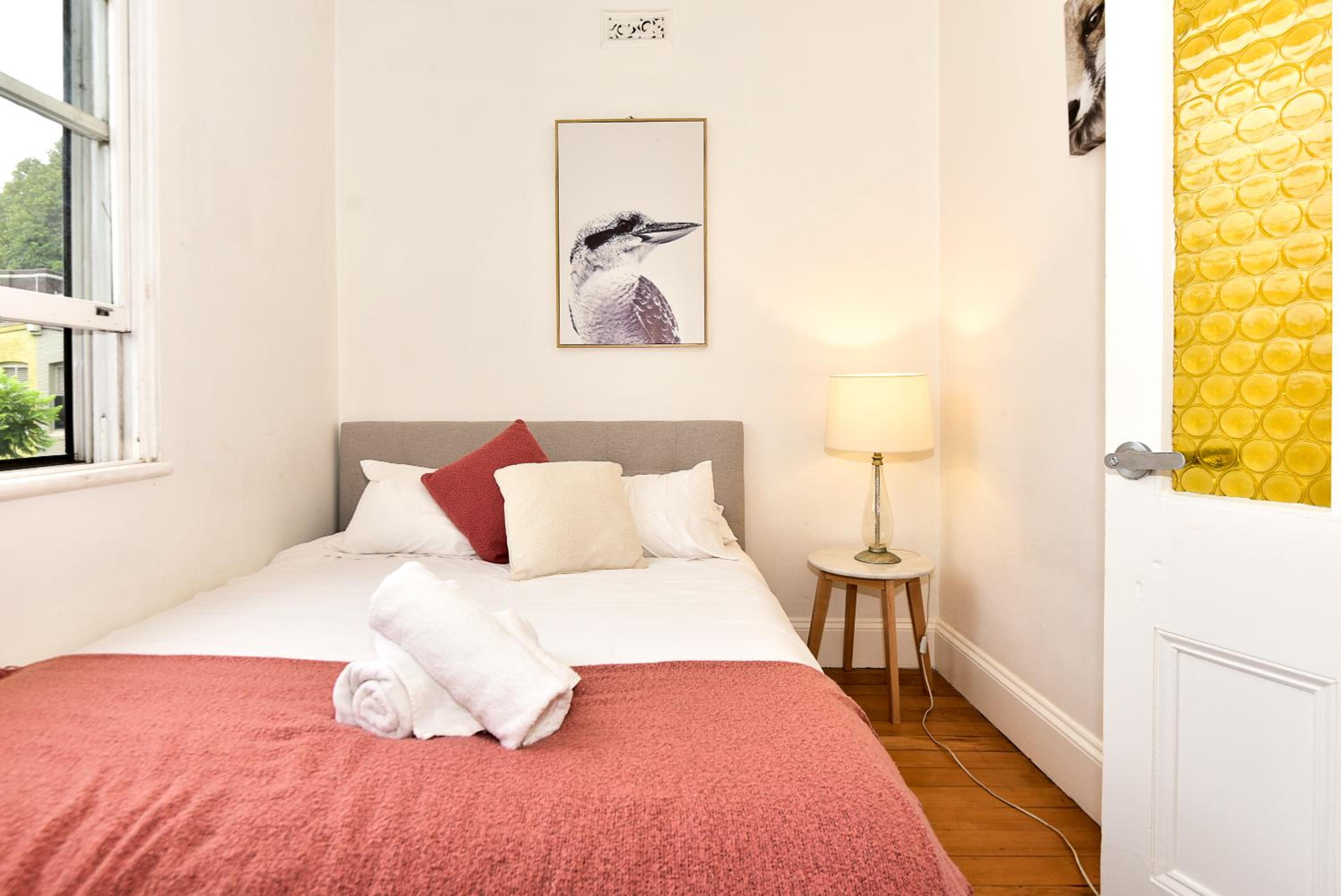 Sunny Apartment in Surry Hills