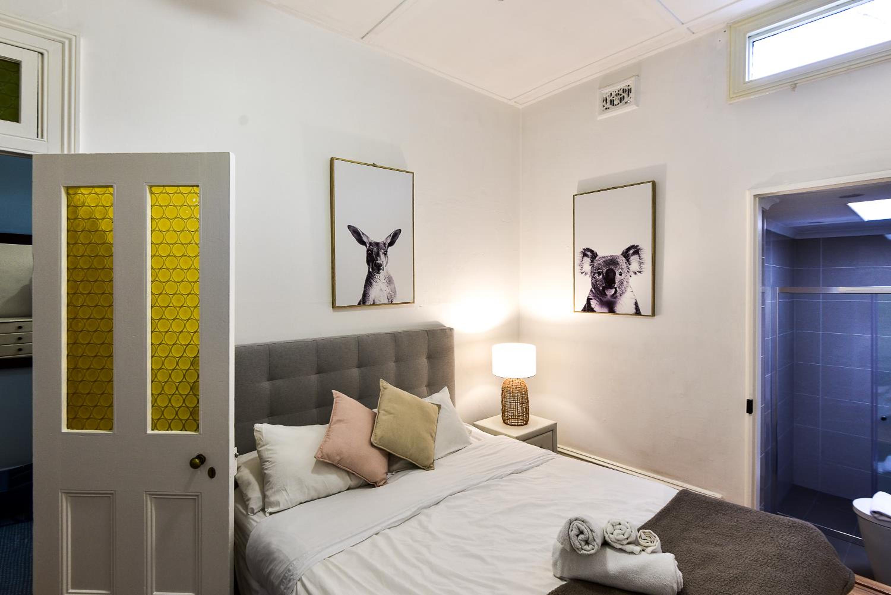 Sunny Apartment in Surry Hills