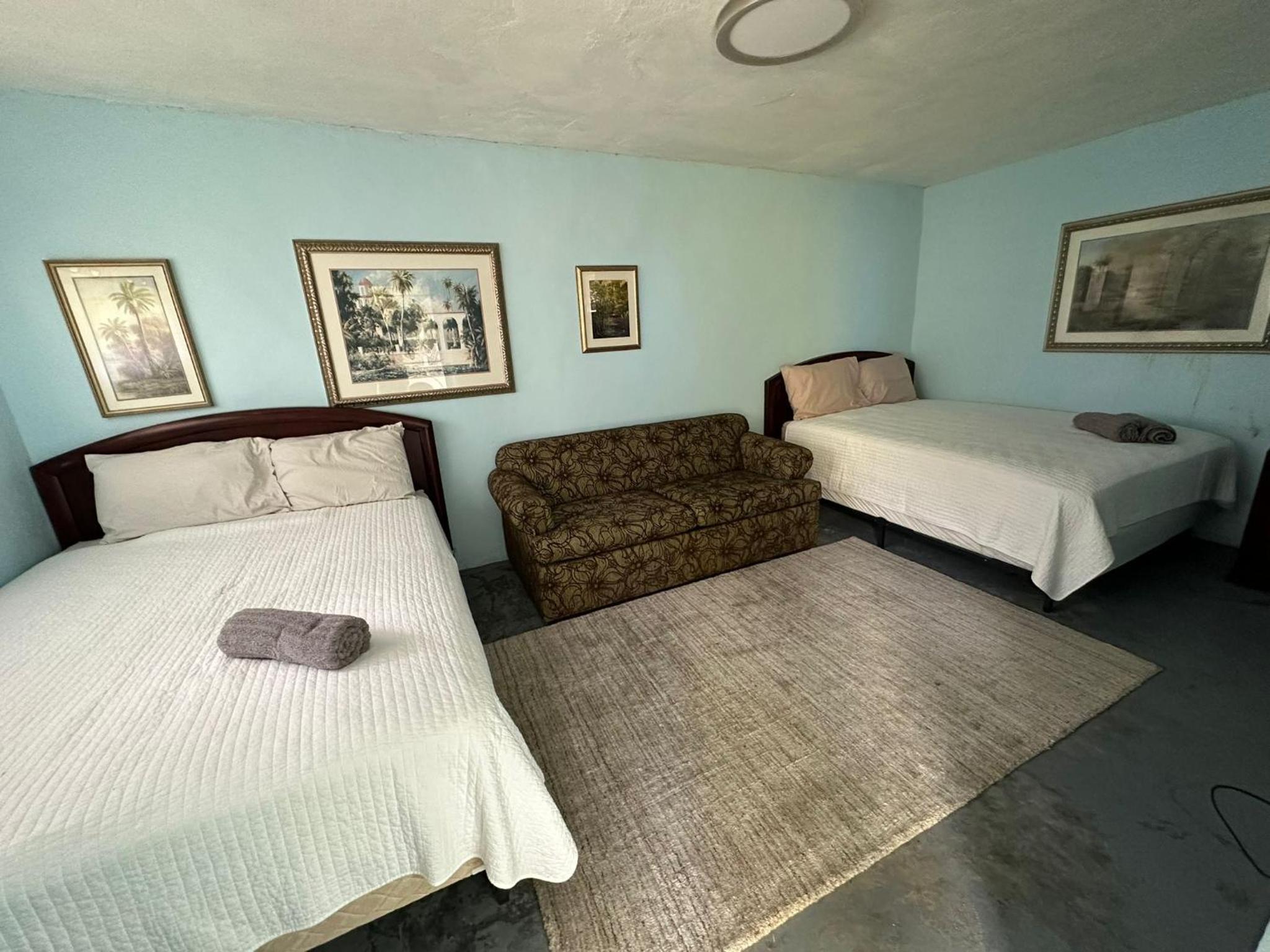 Beach Getaway with Cozy 2 Bedrooms near the Ocean, Arecibo view 5