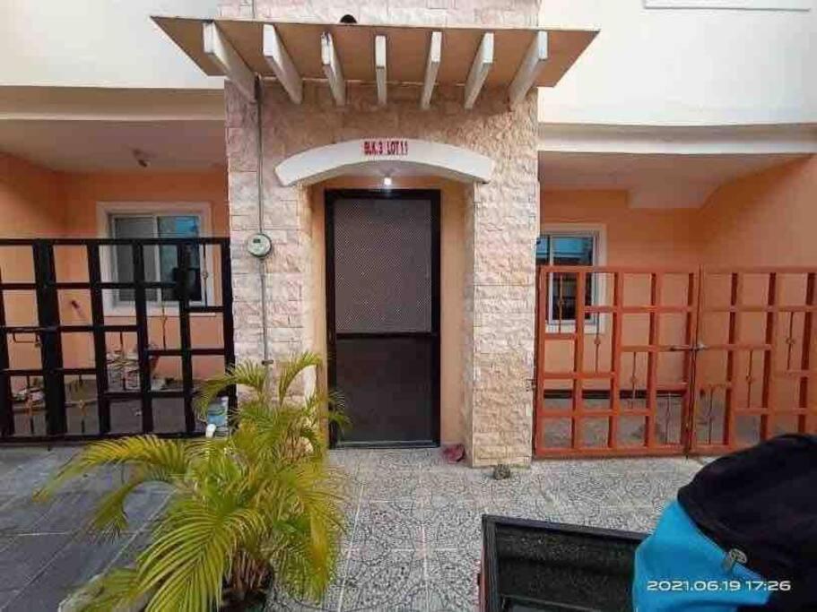 2 Storey House for rent in Cebu view 3
