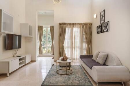 Augusta Golf villa by JadeCaps AC Wifi Pvt garden view 4