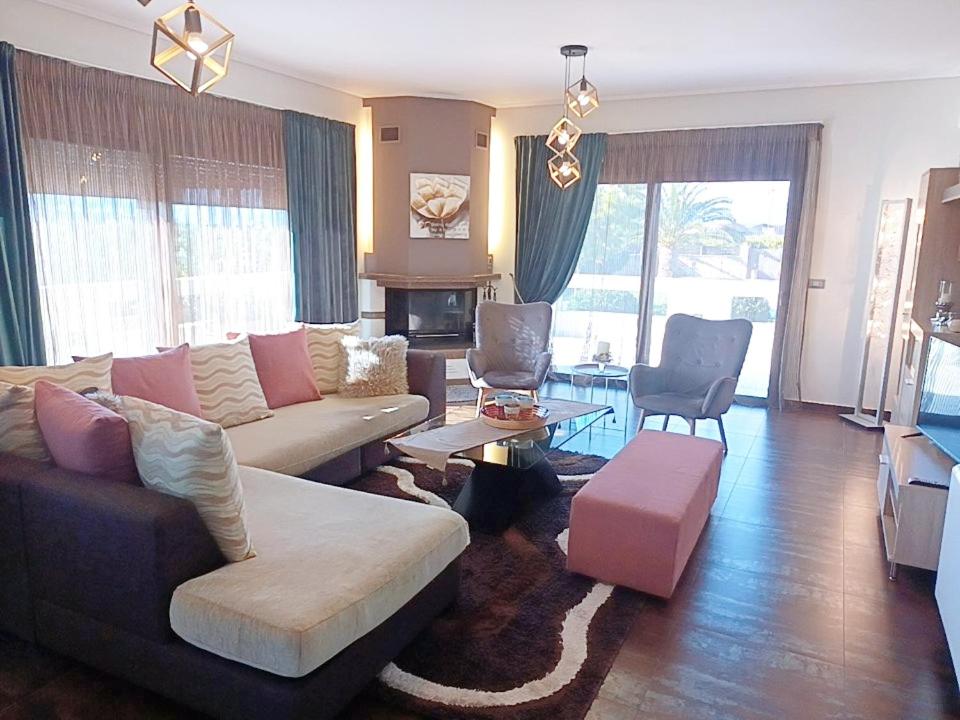 Villa Anemos view 3