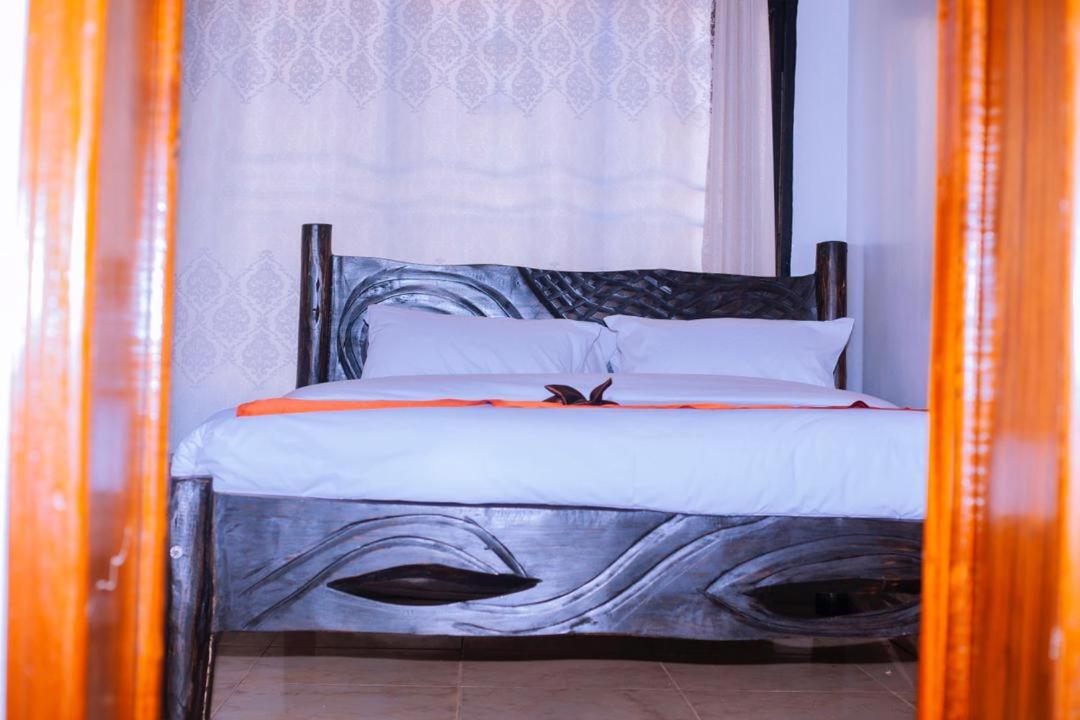 Hospitable solutions view 3
