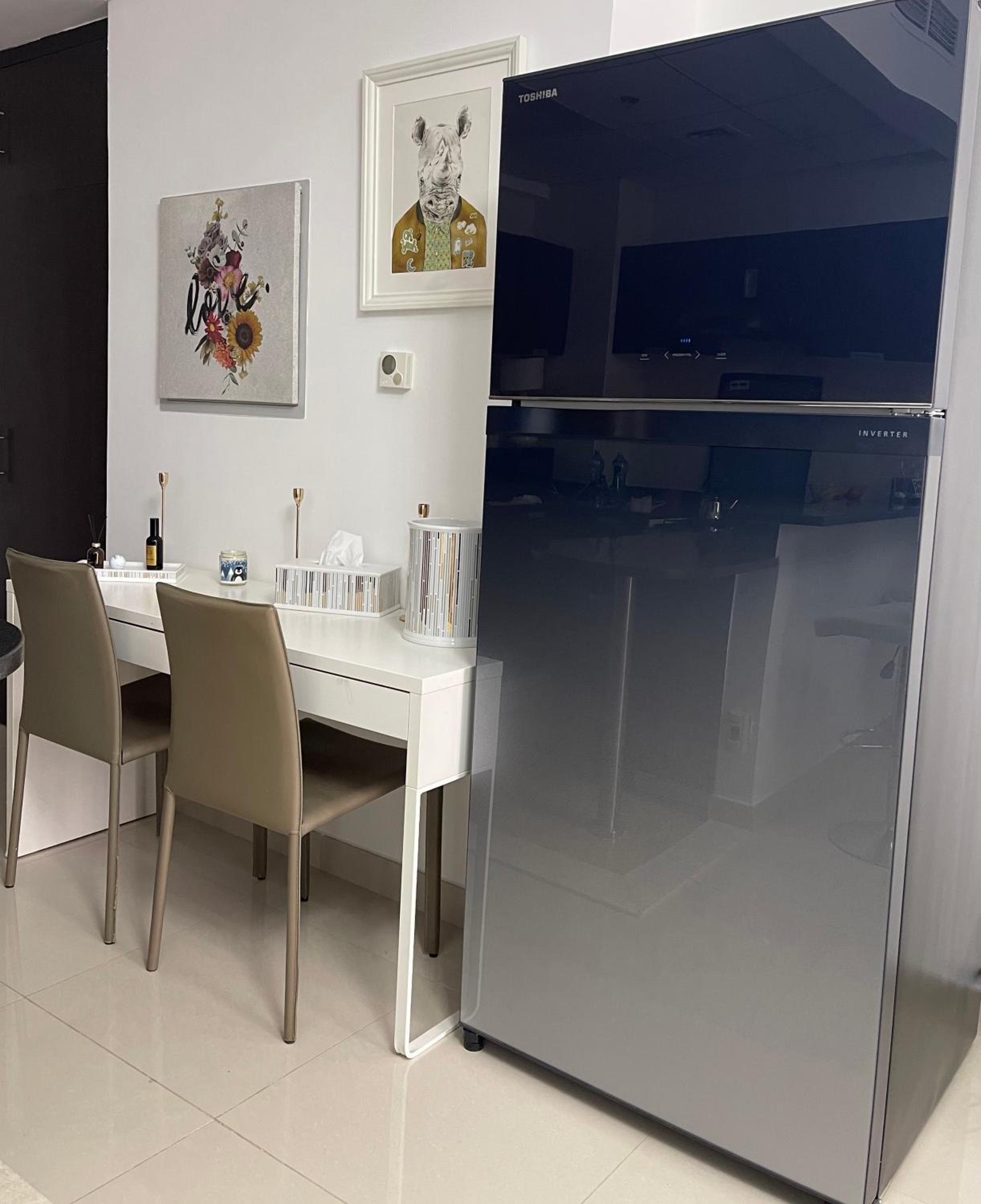 Big studio, Dubai SportCity, parking included