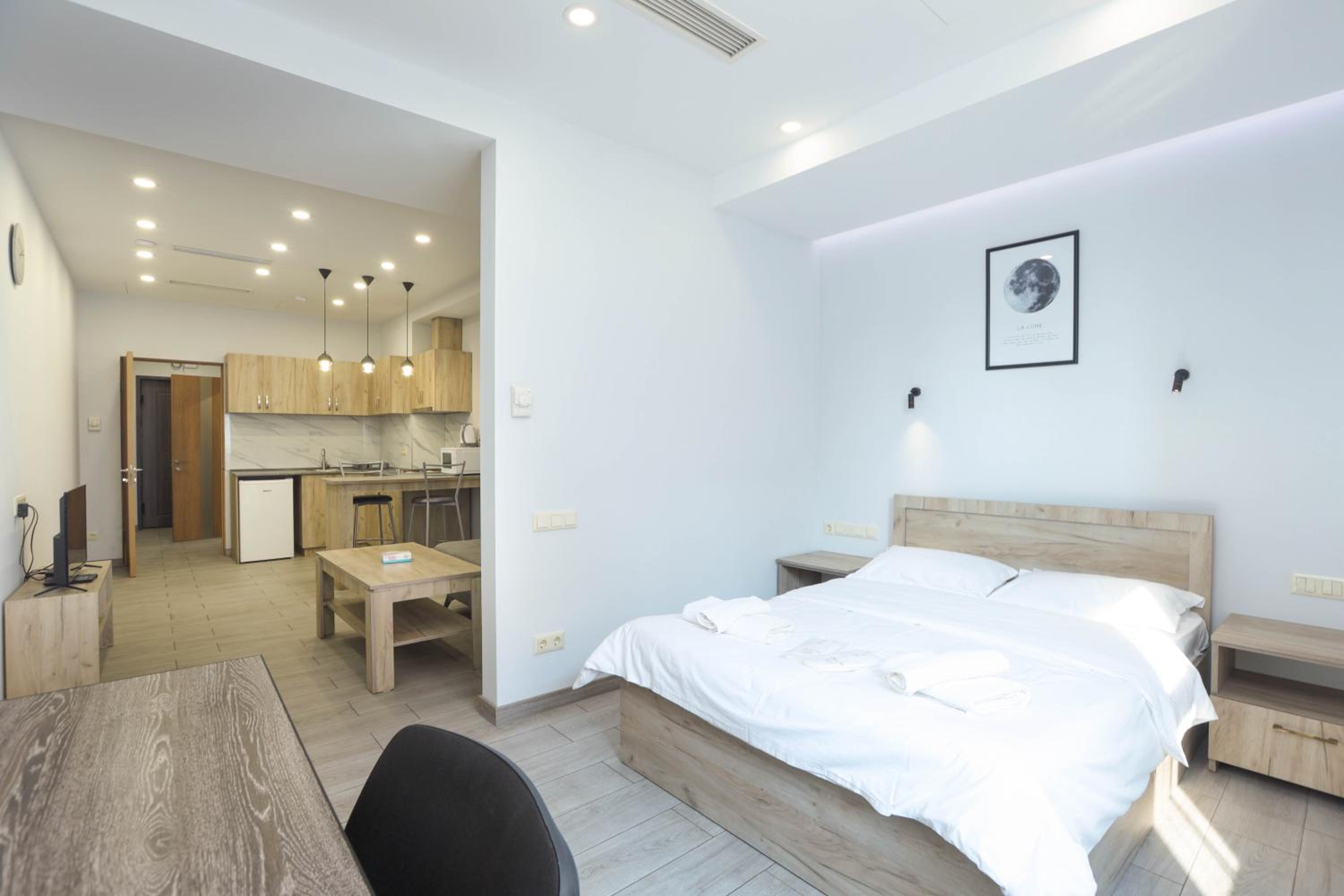 Apart-hotel on Koghbatsi 16