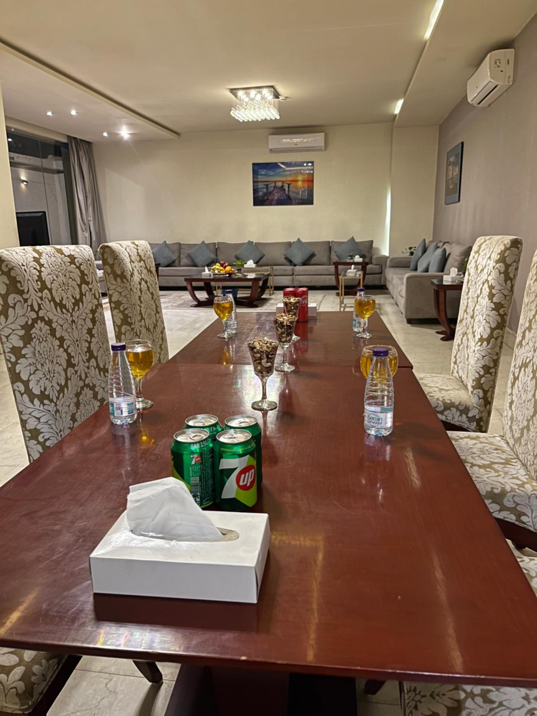 Tola Holiday House Al Rimal