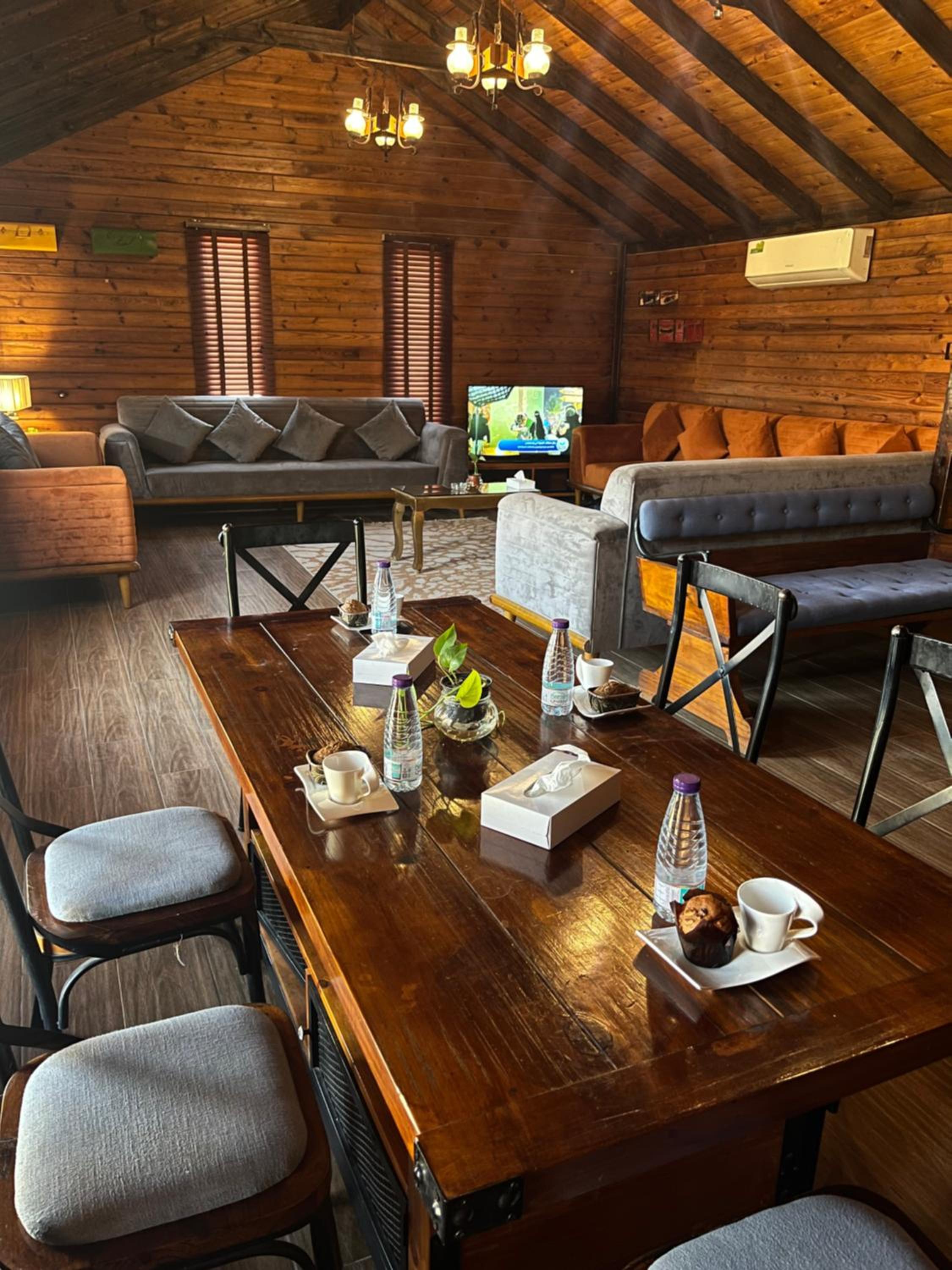 Tola Holiday House Al Rimal