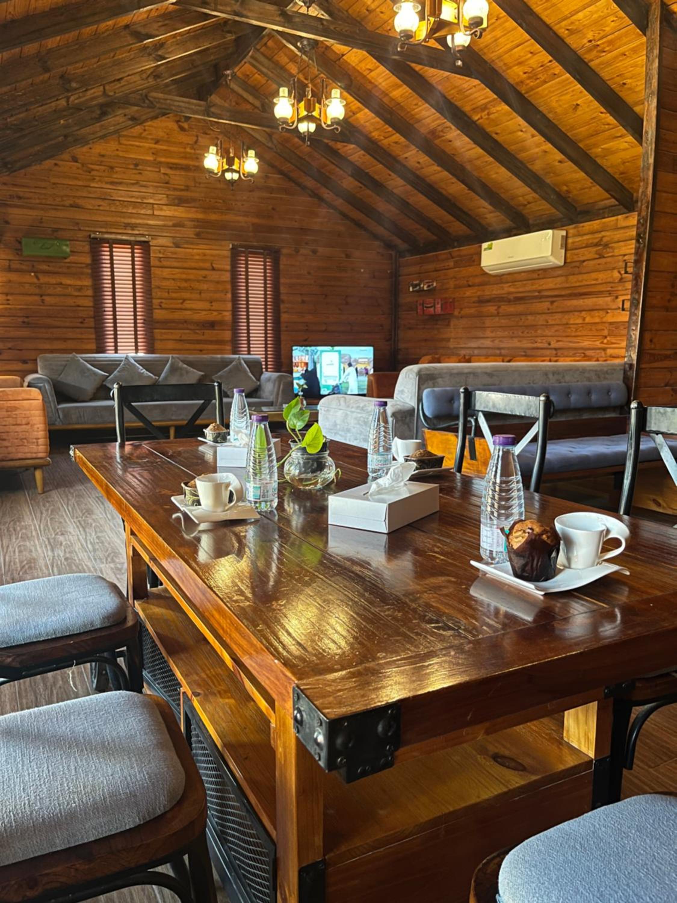 Tola Holiday House Al Rimal
