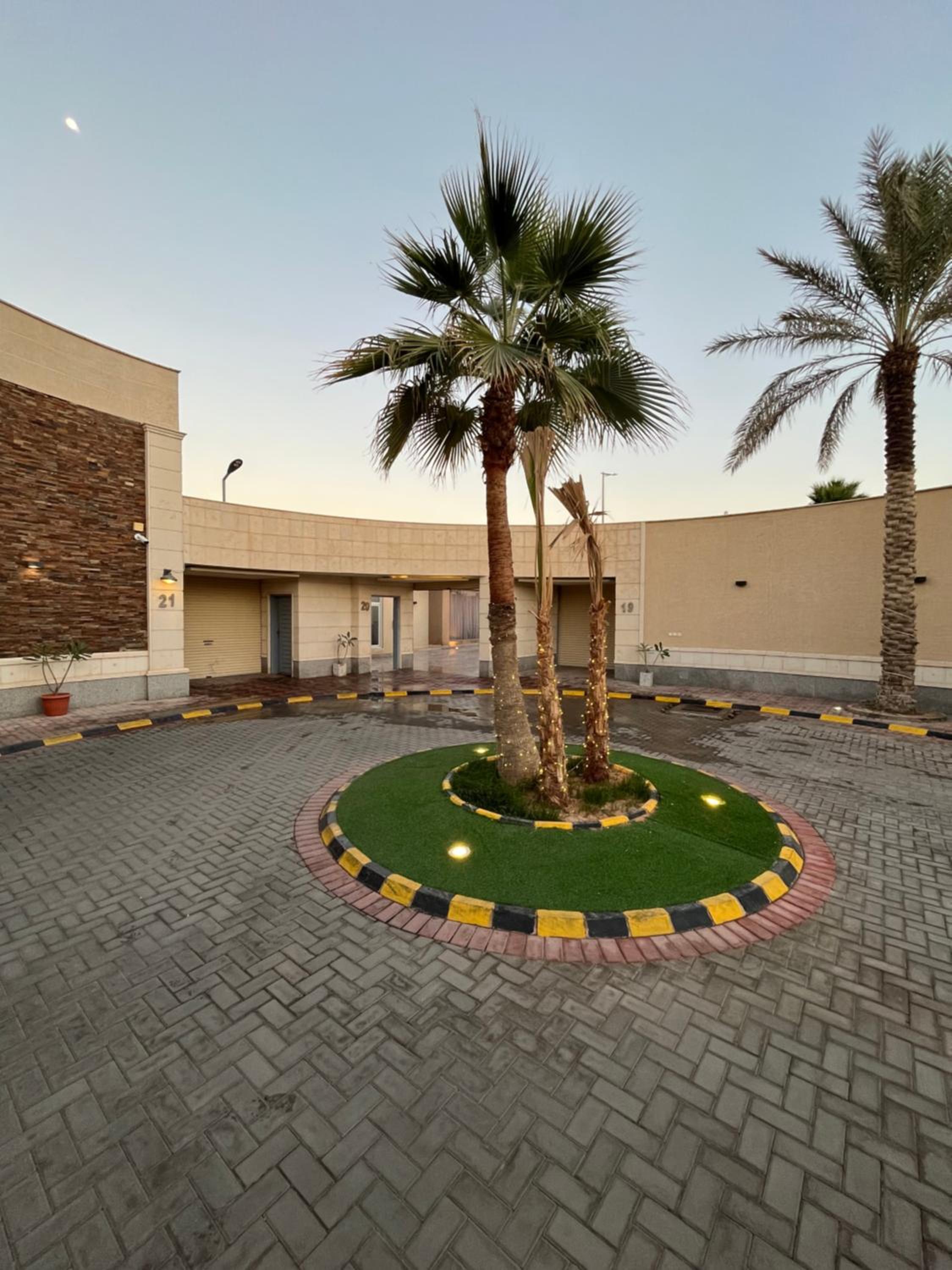 Tola Holiday House Al Rimal