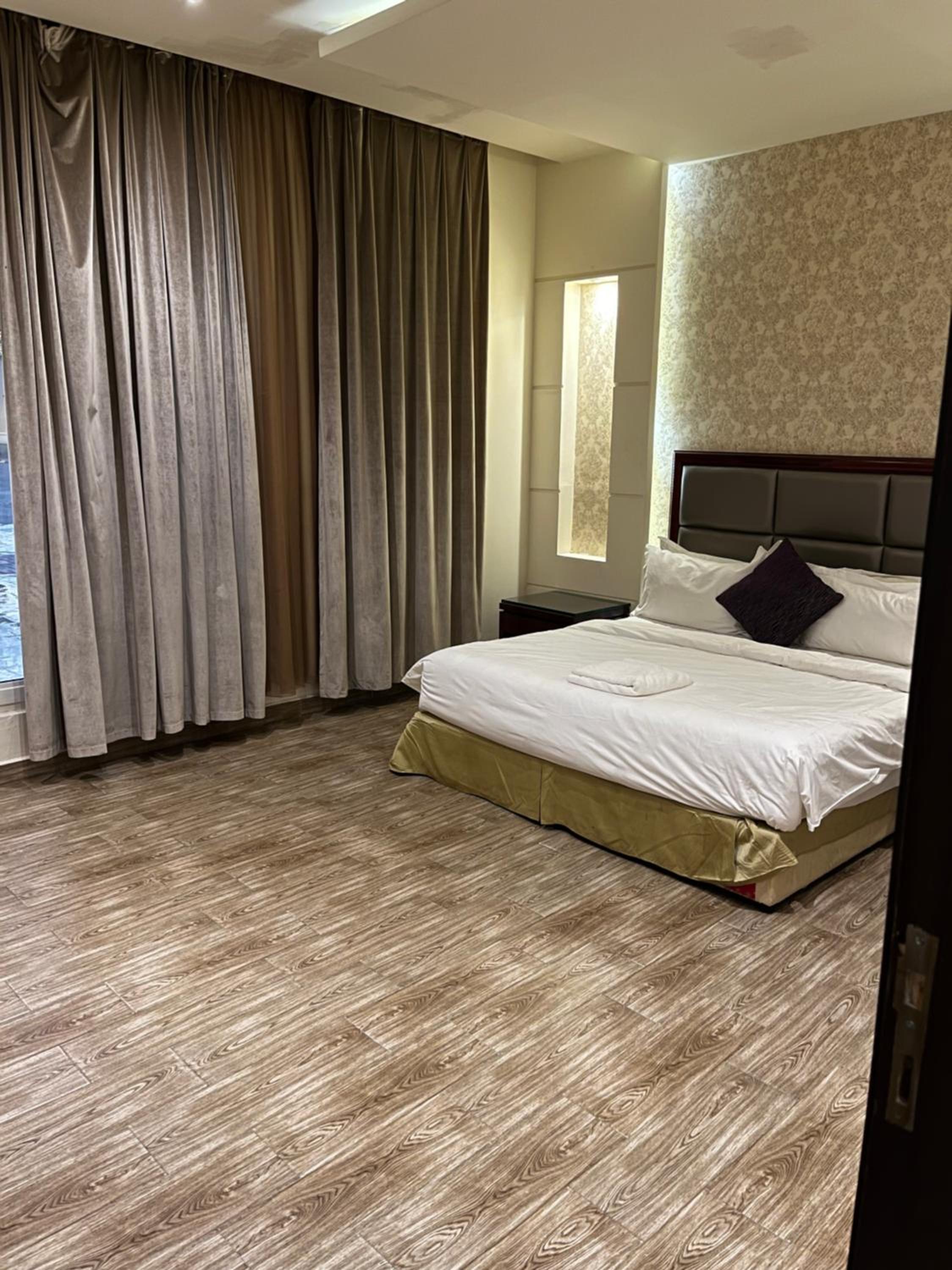 Tola Holiday House Al Rimal