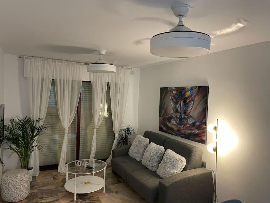 Apartamento Primera Línea Playa-YouTripMalaga