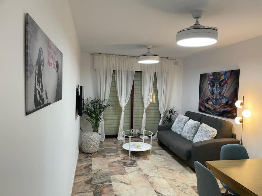 Apartamento Primera Línea Playa-YouTripMalaga