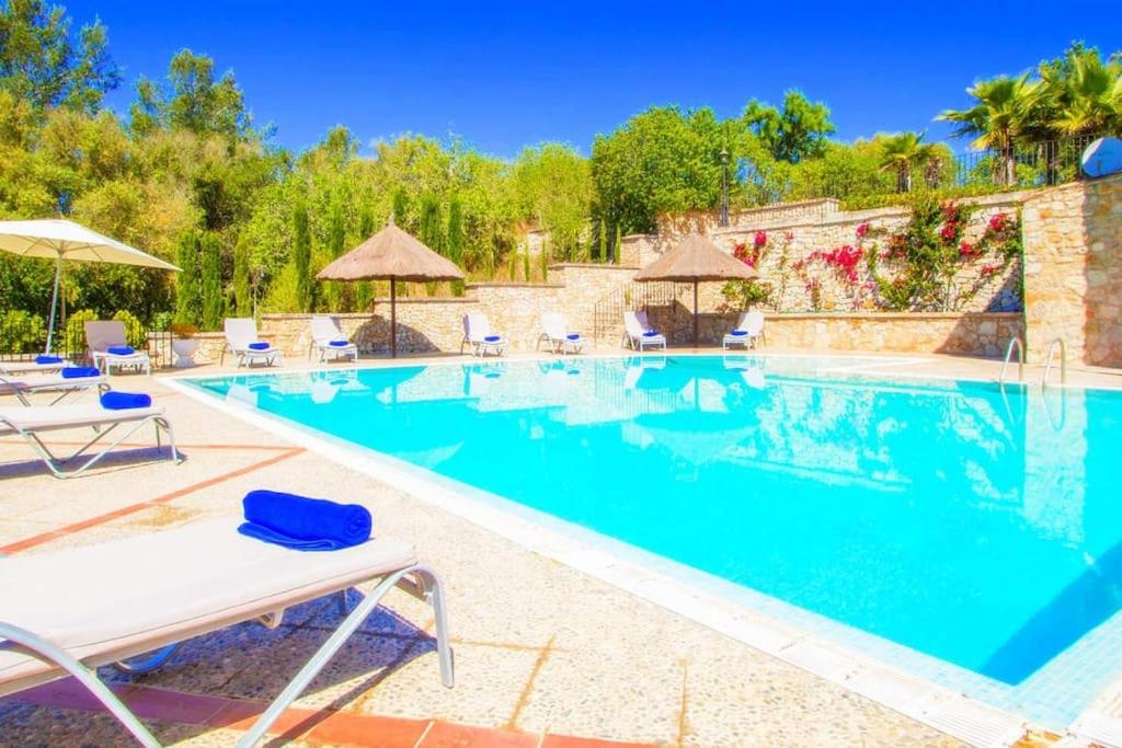 Villa Son March in Petra view 4