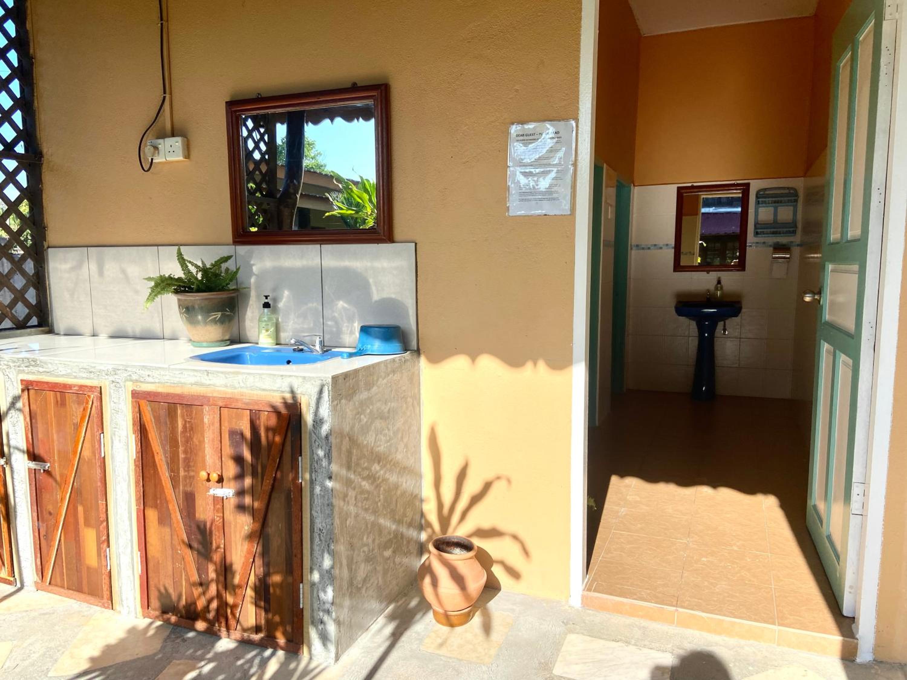 Kota Kinabalu Vacations - Soluna Guest House - Property Image 27