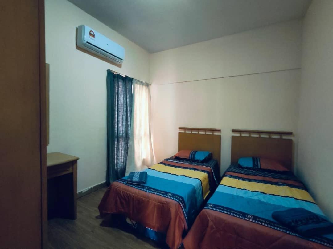 HBR Homestay @ Marina Court photo 1