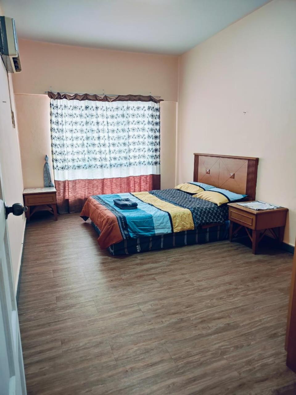 HBR Homestay @ Marina Court photo 5