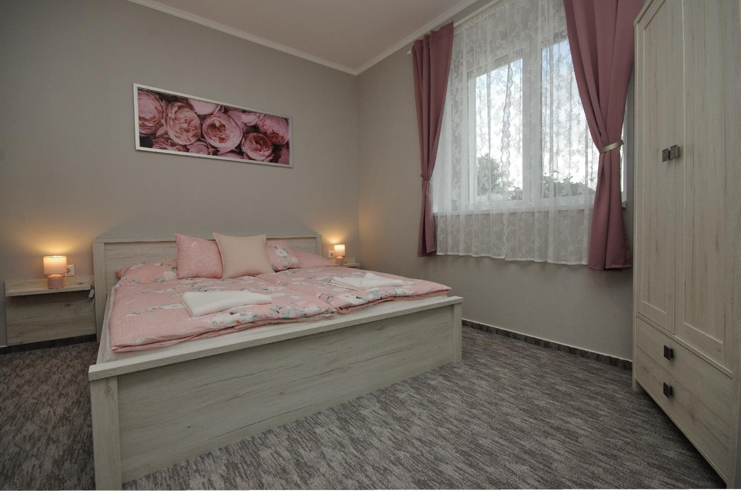 Happy Moments Apartman view 3