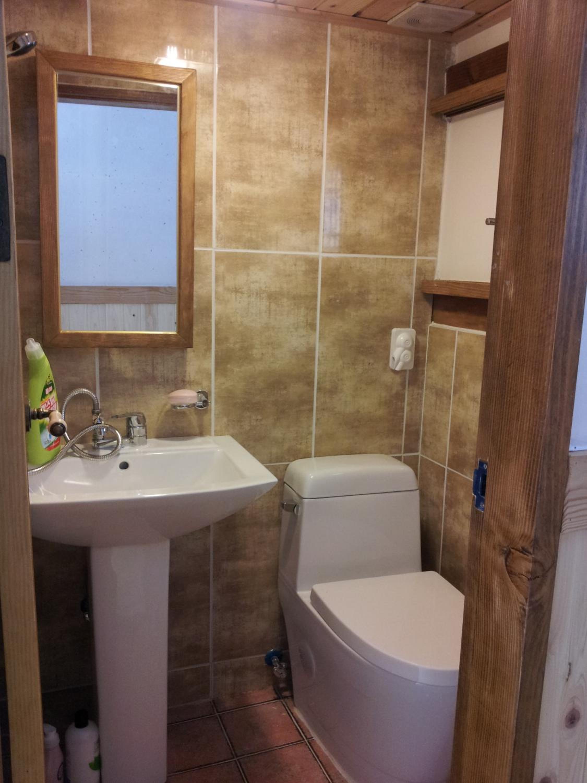 Photo 8