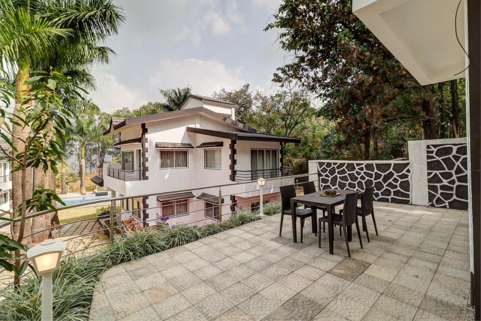 Esperanza Villas with Free Breakfast, Swimming Pool and Valley View