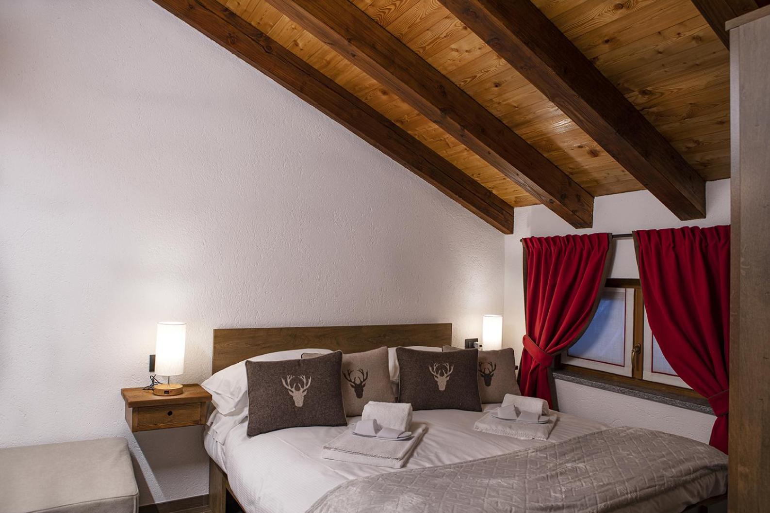 Lo Stambecco Bianco Chalet view 5