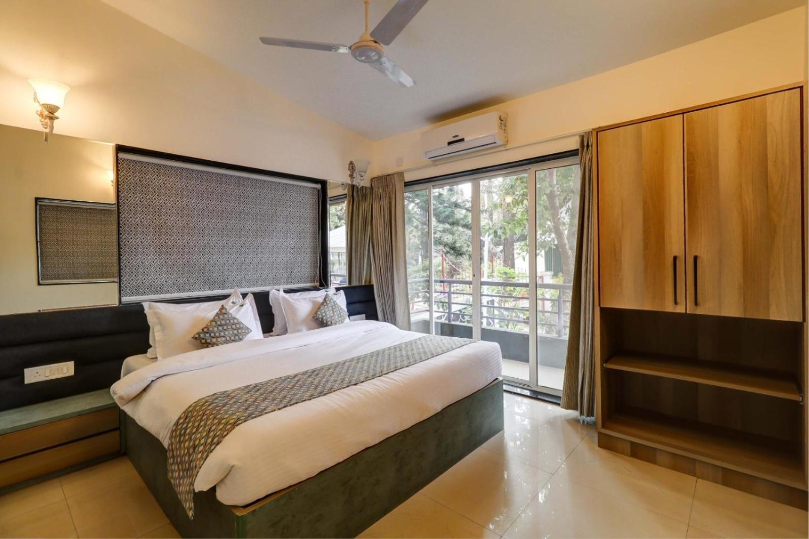 Esperanza Villas with Free Breakfast, Swimming Pool and Valley View