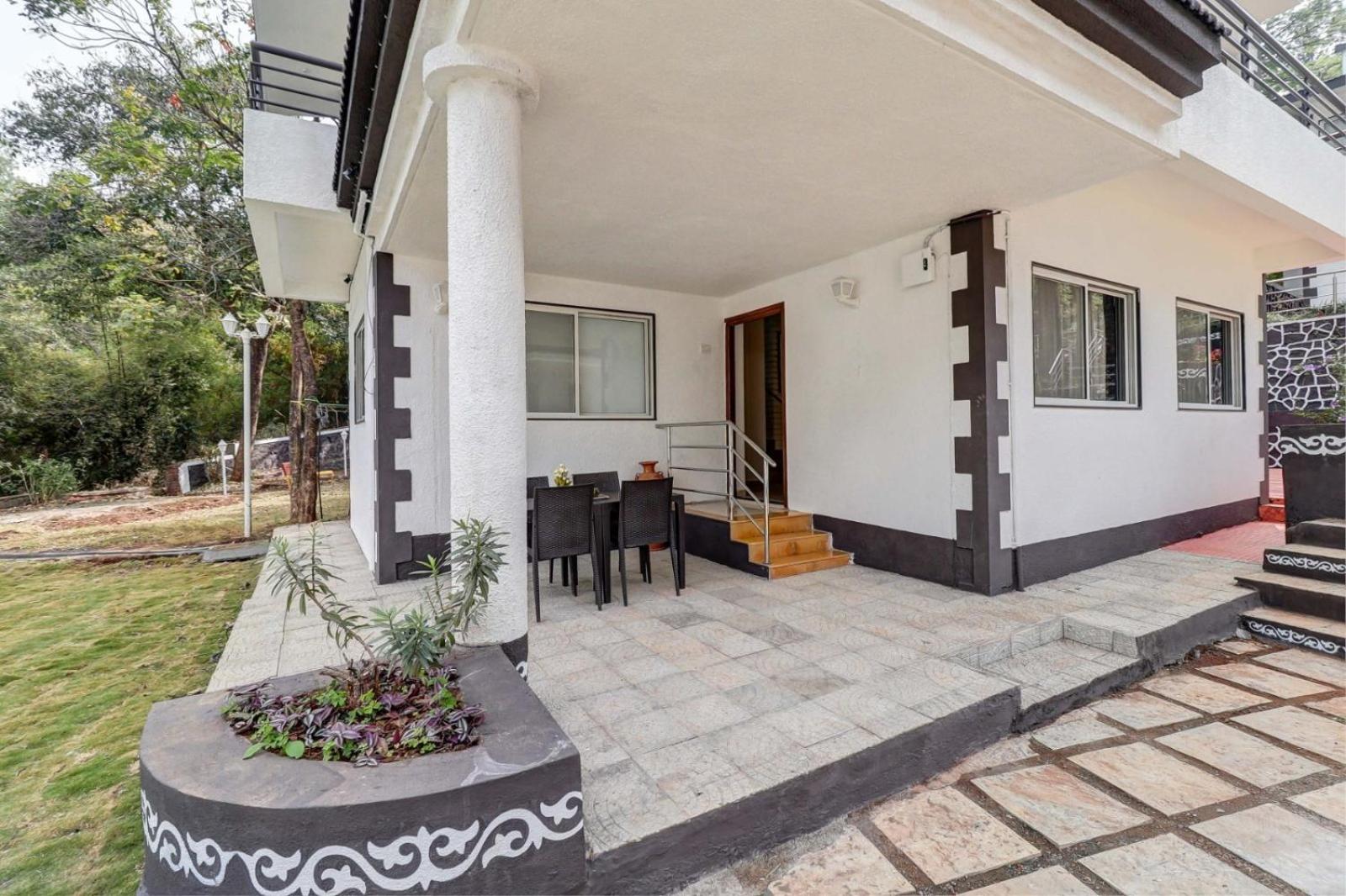 Esperanza Villas with Free Breakfast, Swimming Pool and Valley View