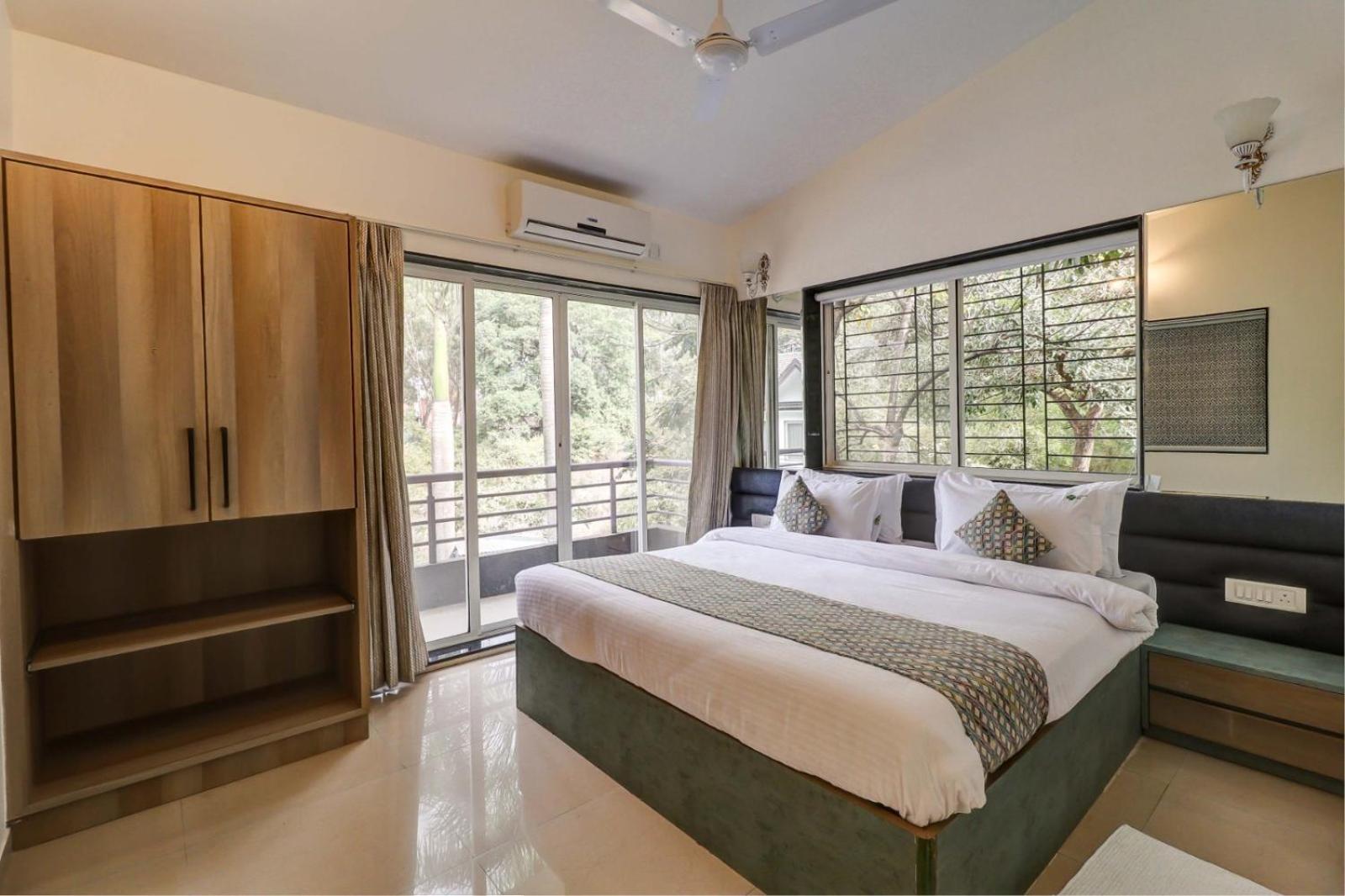 Esperanza Villas with Free Breakfast, Swimming Pool and Valley View