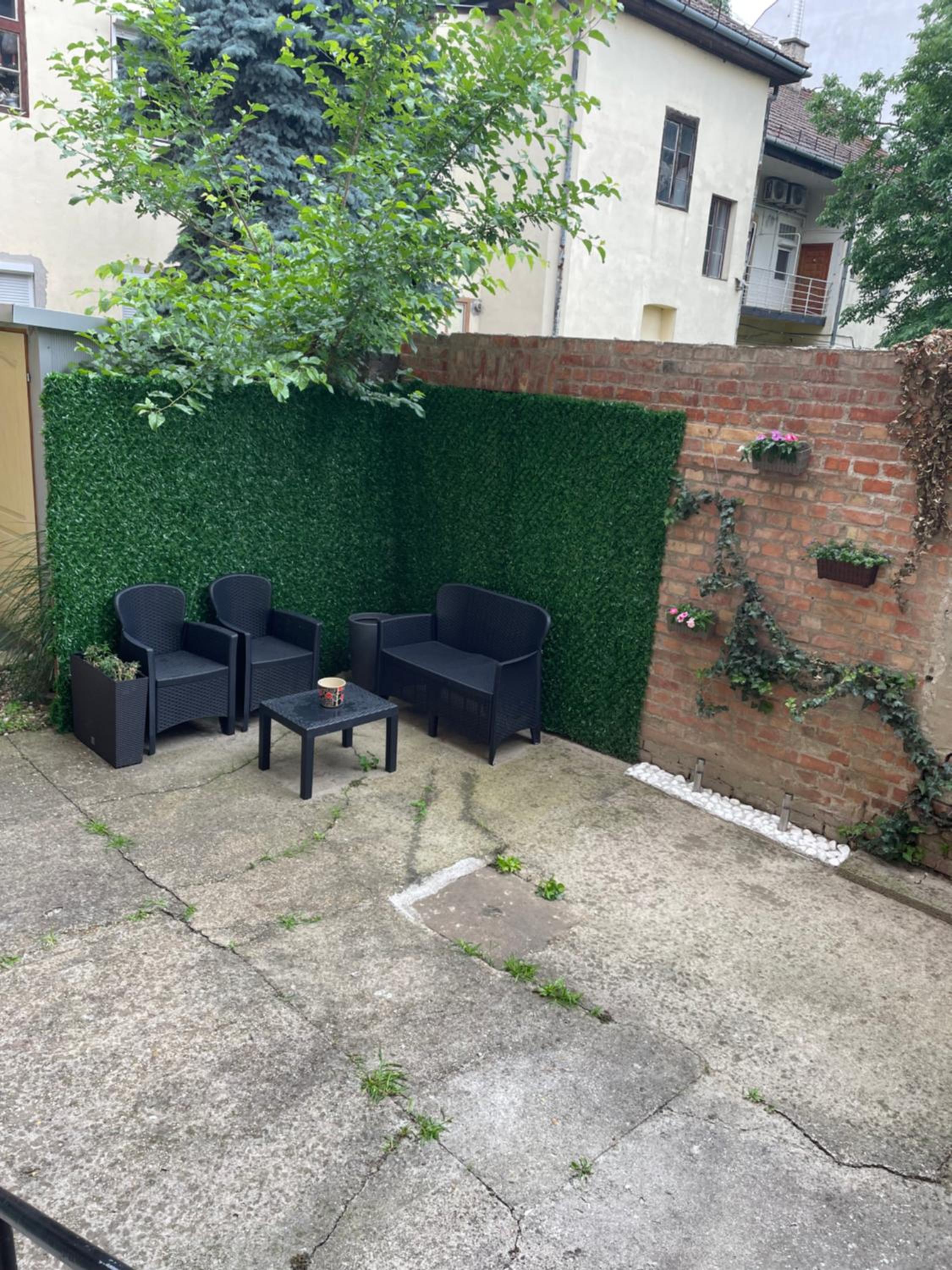 Photo 18