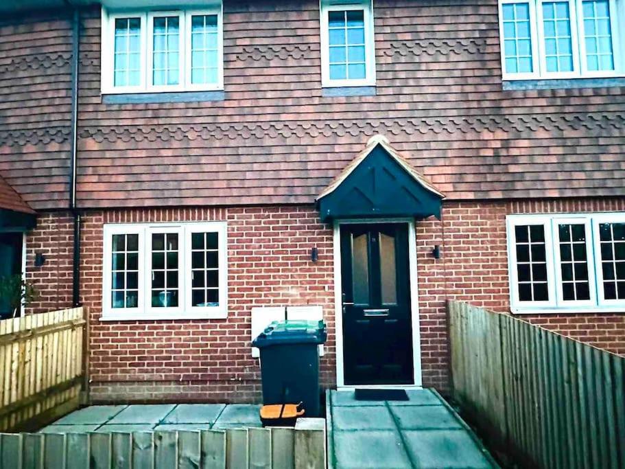 Cosy house with Private Parking and Hot tub