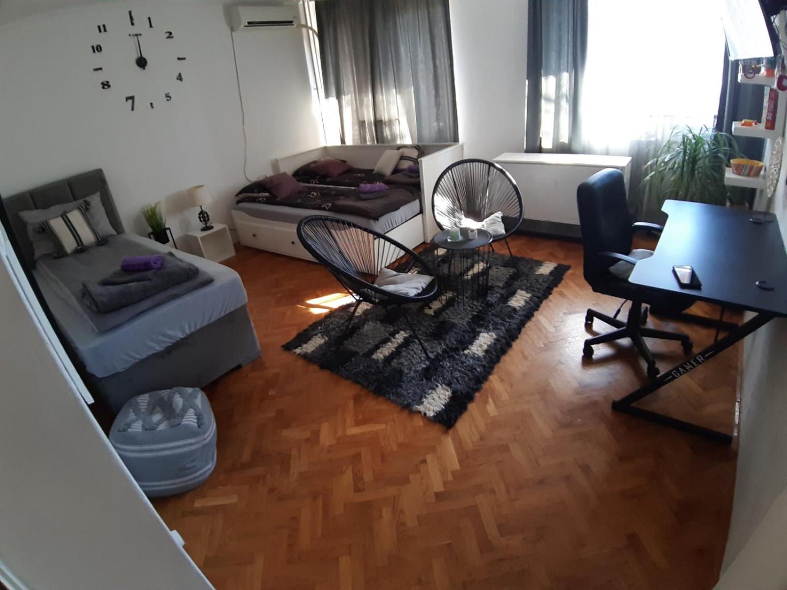 Photo 19