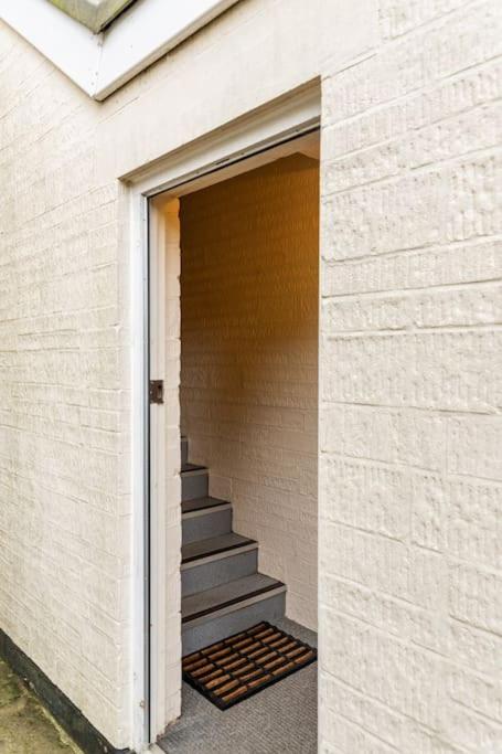 Lovely Town Centre 1 Bed Nr Country & River Walks